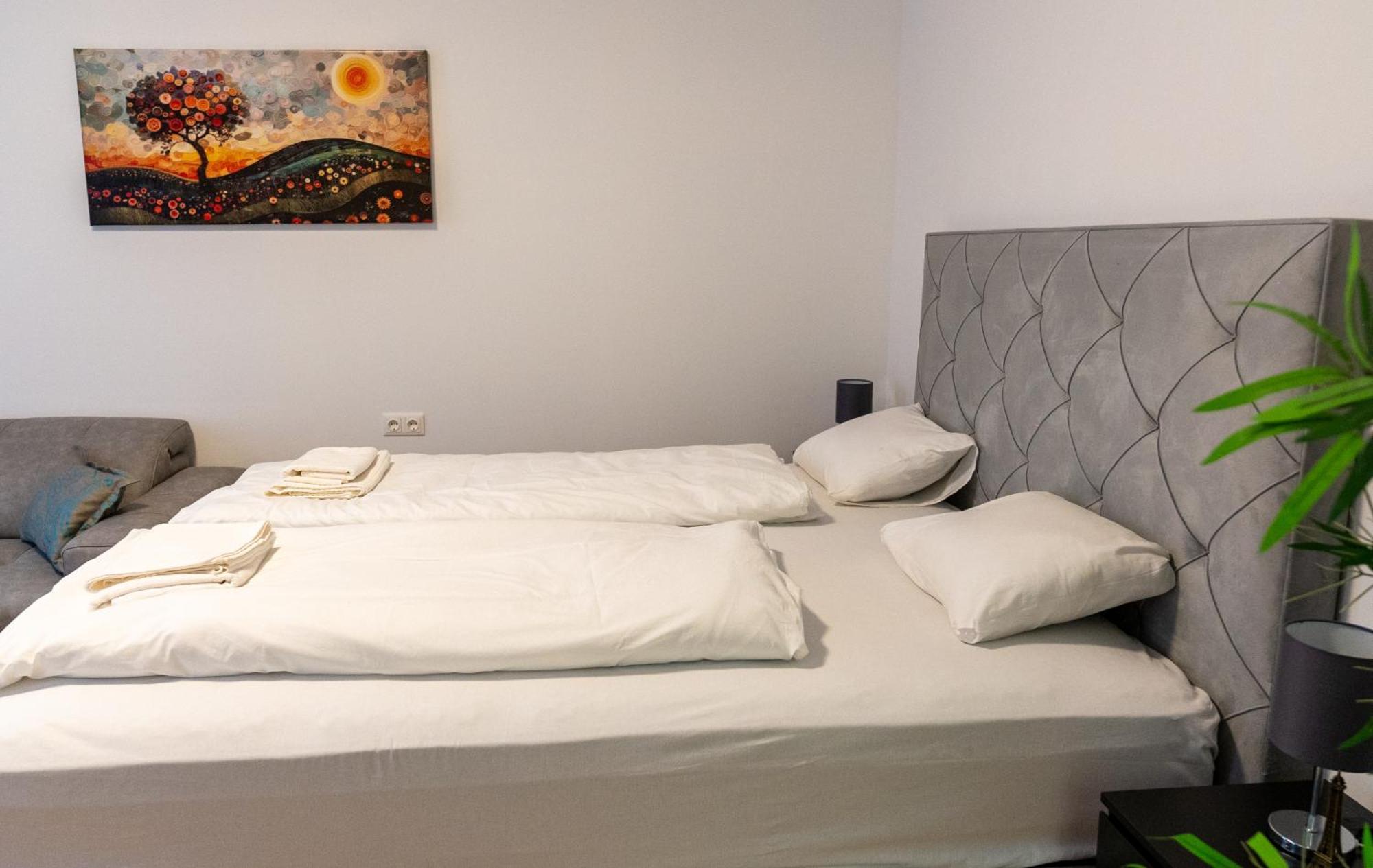Art Living Apartahotel *